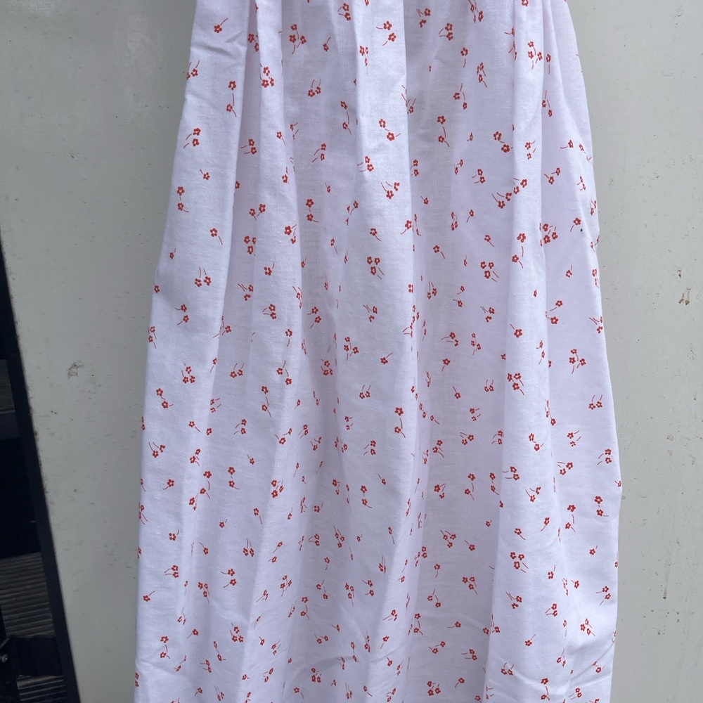 White Floral Tie-Back Sundress - Picture 4 of 8